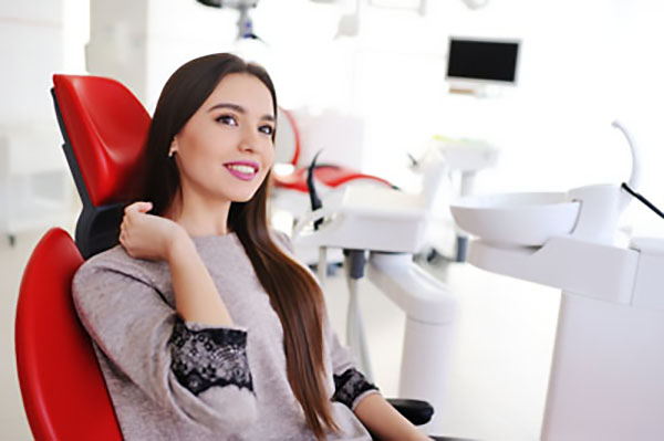 Do Cosmetic Dentists Offer Dental Implants?